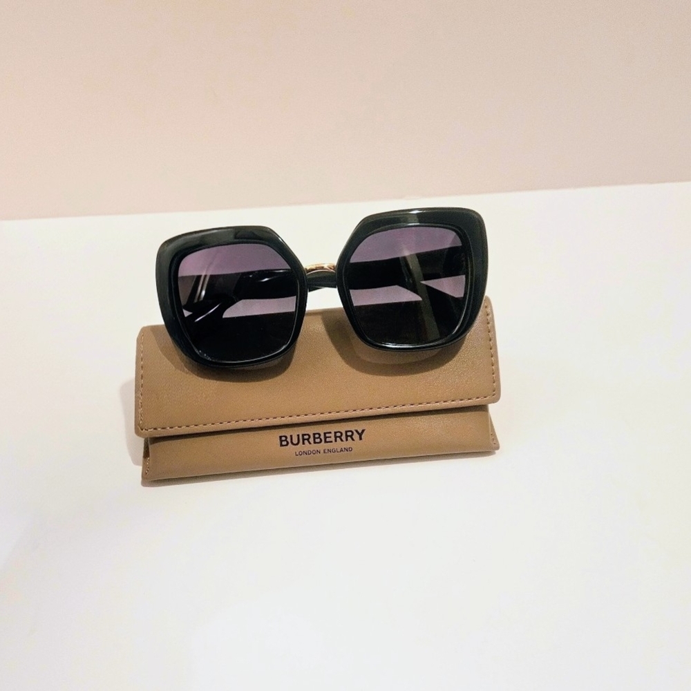 Burberry Black Sunglasses